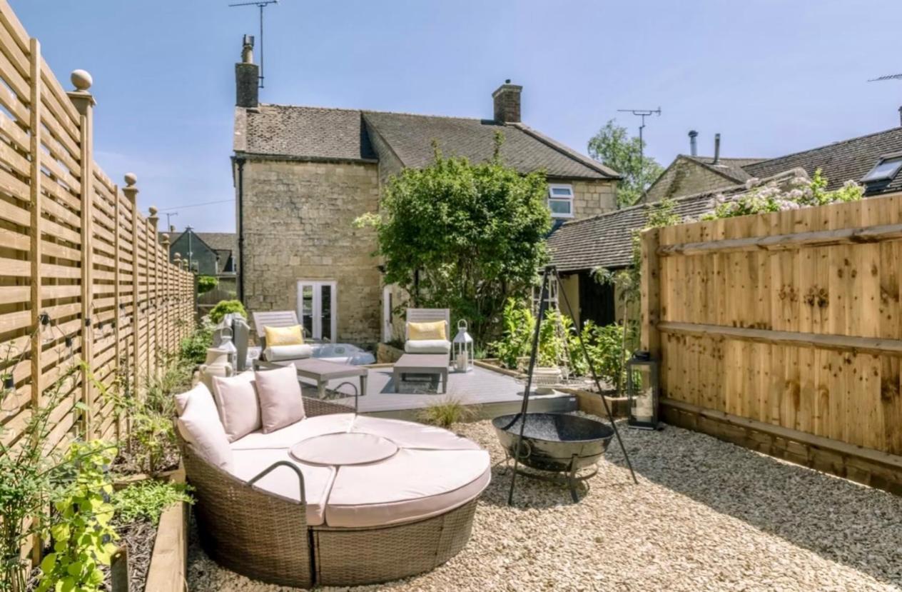 Luxury Cotswolds Cottage With Hot Tub Winchcombe Exterior photo